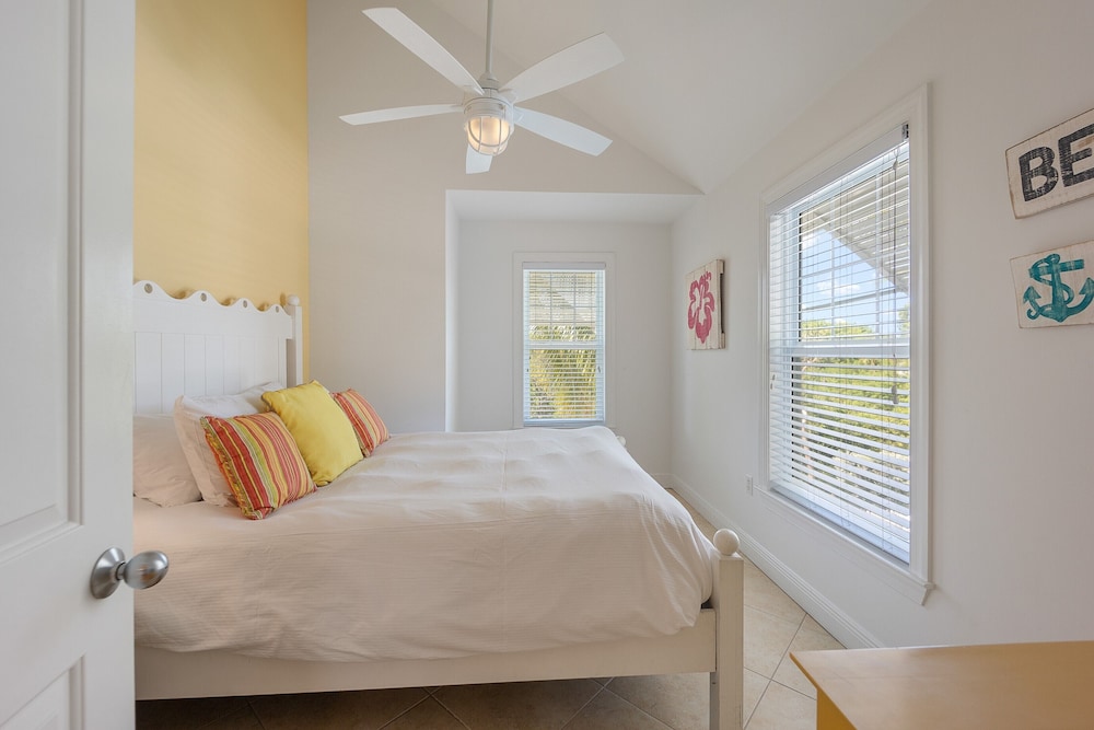 Coral Lagoon Resort Villas & Marina by KeysCaribbean - photo 10