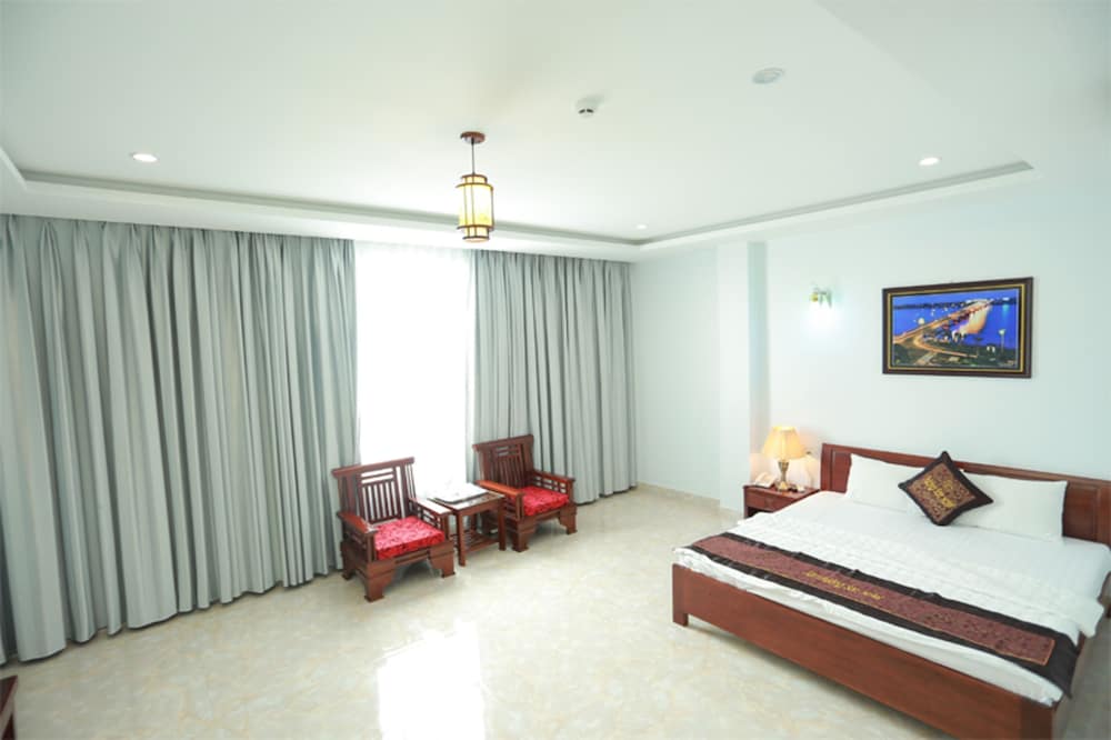 Tan Truong Son Hotel in Kwang Binh, Vietnam
