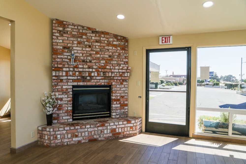 Silver Surf Motel - photo 105