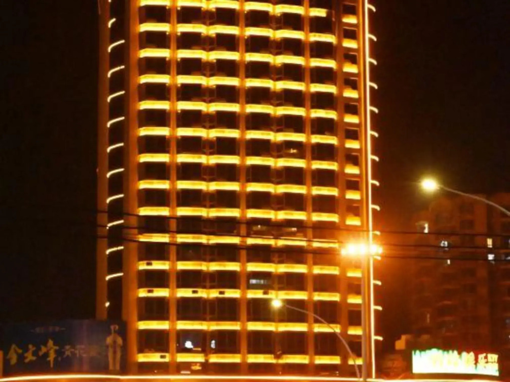 Jianghan Pearl International Hotel — hotel in Shayang