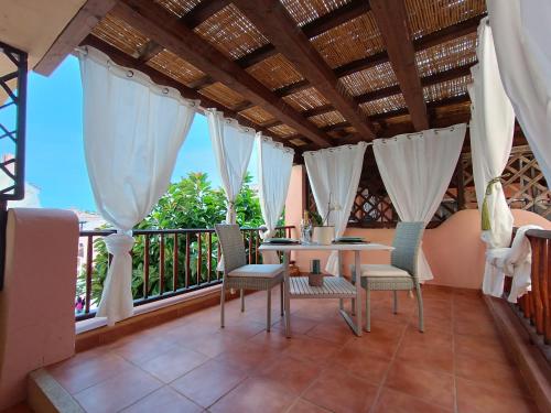 La Maison Des Arches — 4-Star Luxury Hotel in Porto Cervo, Italy
