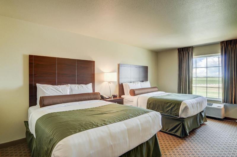 Cobblestone Inn & Suites Eaton - photo 5