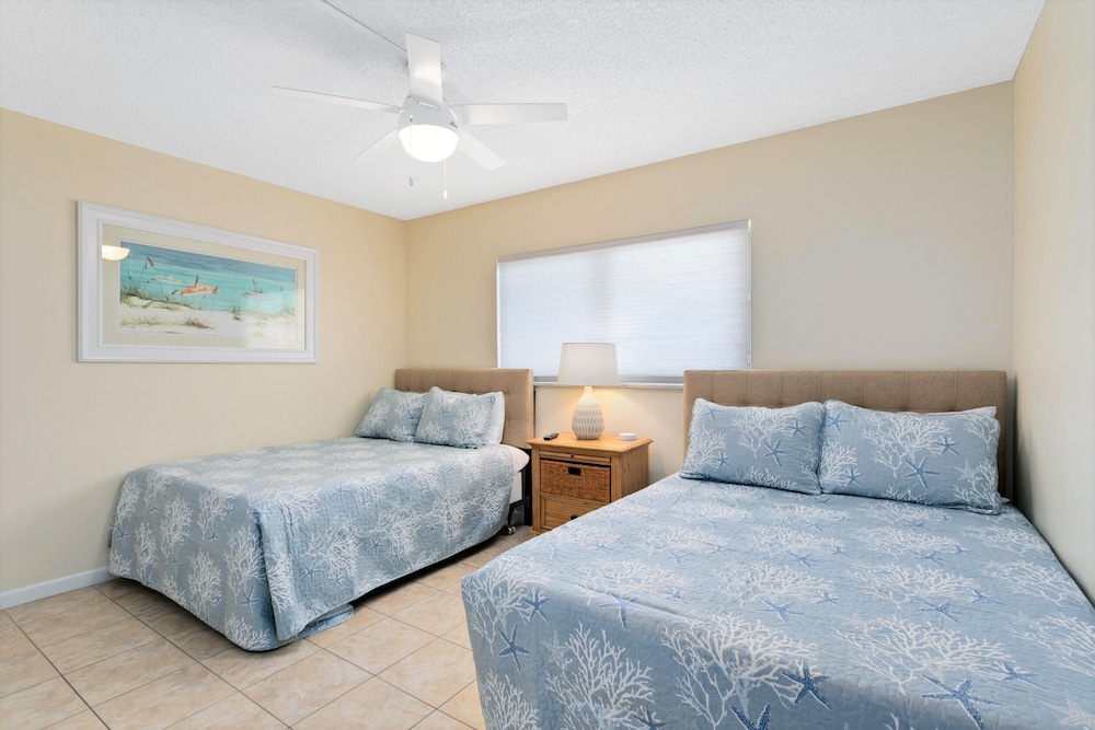 Cocoa Beach Towers by Happy Palm Stays - photo 6