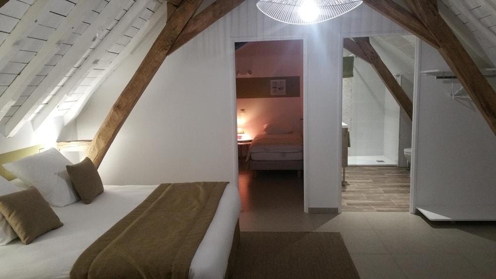 La Cense Pierrot des Princes - carbon neutral hotel in Saint-Amand-Les-Eaux