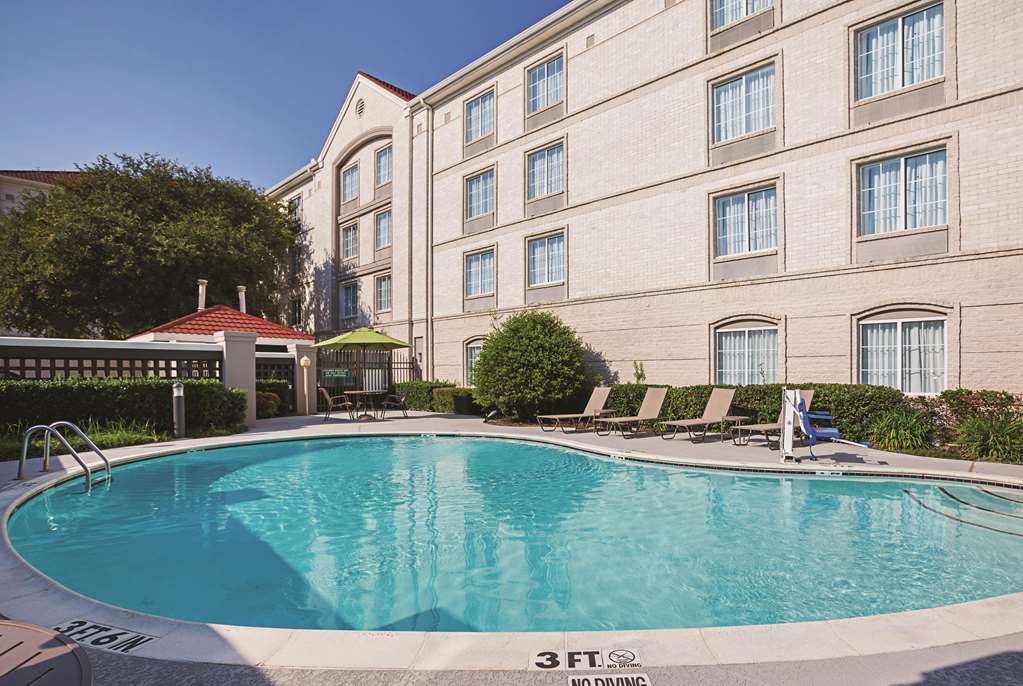 La Quinta Inn & Suites by Wyndham Dallas Plano West - photo 8