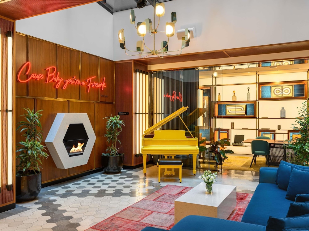 Pullman Budapest — 5-Star Luxury Hotel in Budapest, Hungary