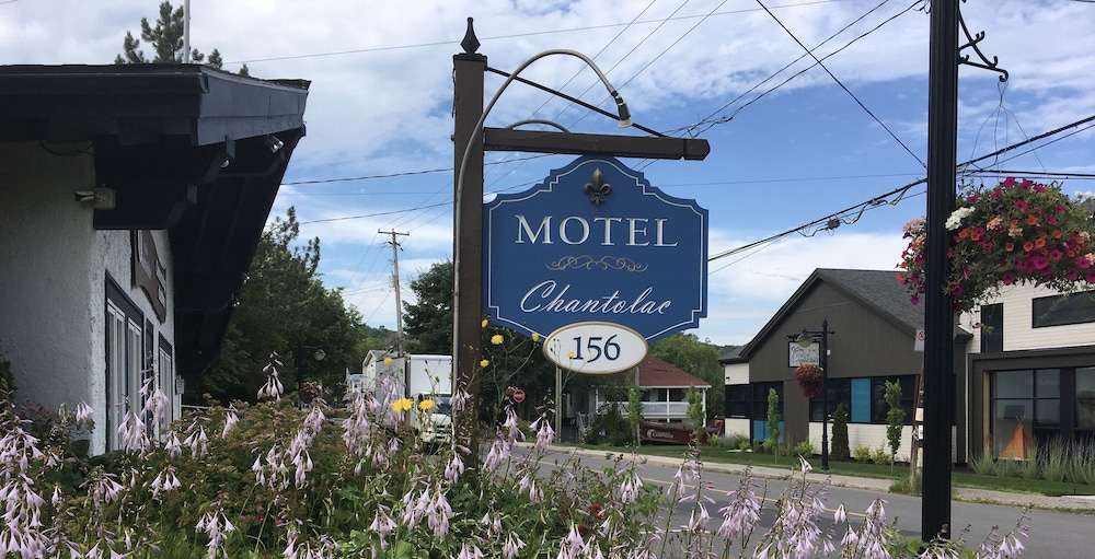 Motel Chantolac in Sainte-Adele, Canada
