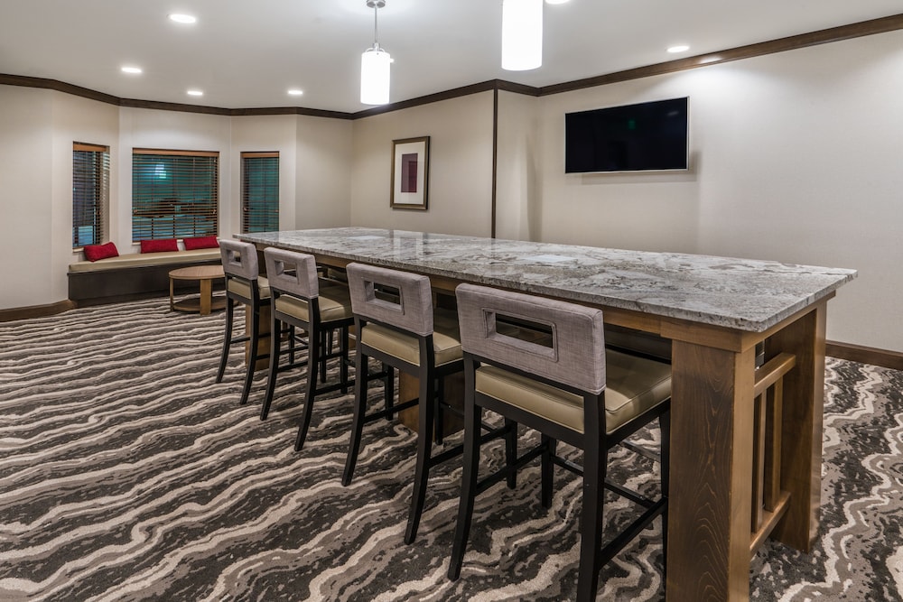 Staybridge Suites Anchorage by IHG - photo 57