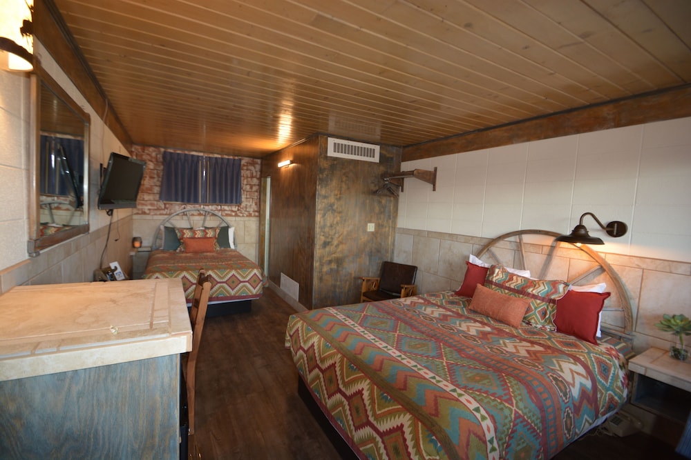 Lariat Motel - photo 9