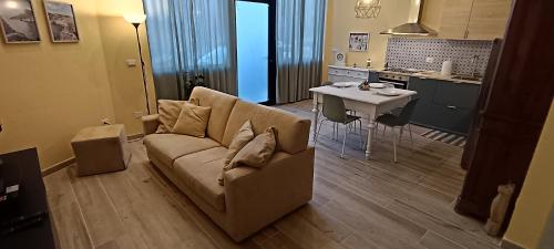 Appartamento Da Fra — 4-Star Luxury Hotel in La Spezia, Italy