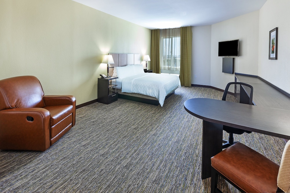 Candlewood Suites Houston North I45 by IHG - photo 10