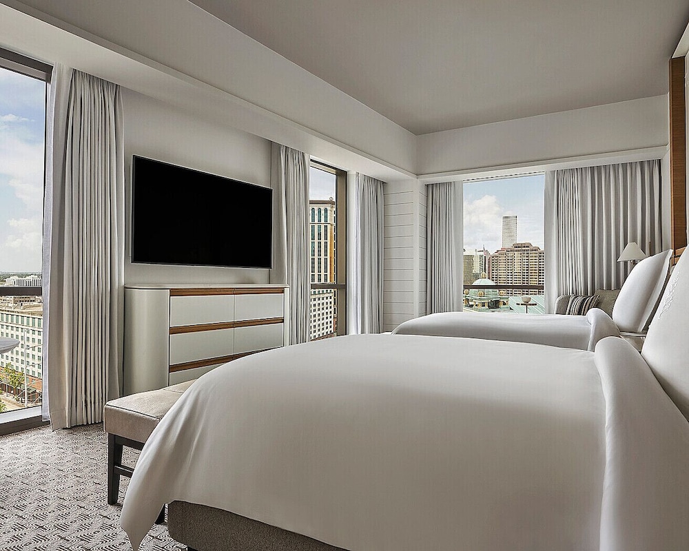 Four Seasons Hotel New Orleans - photo 16
