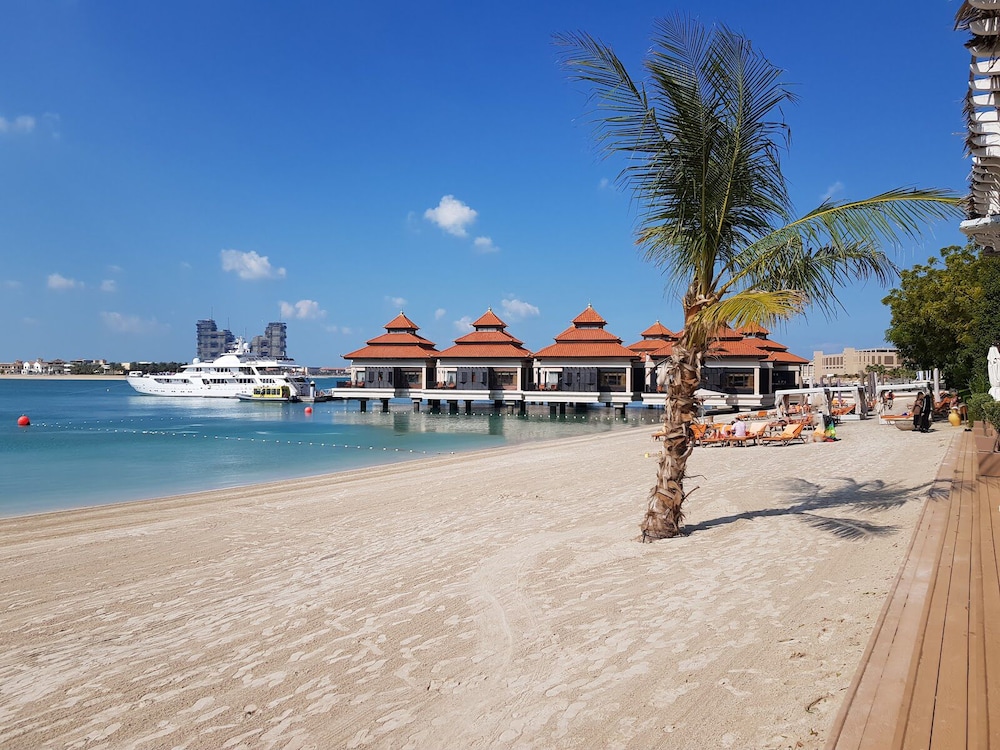 EDEN'S Homes & Villas Anantara The Palm Residences — 5-Star Luxury Hotel in Dubai, United Arab Emirates