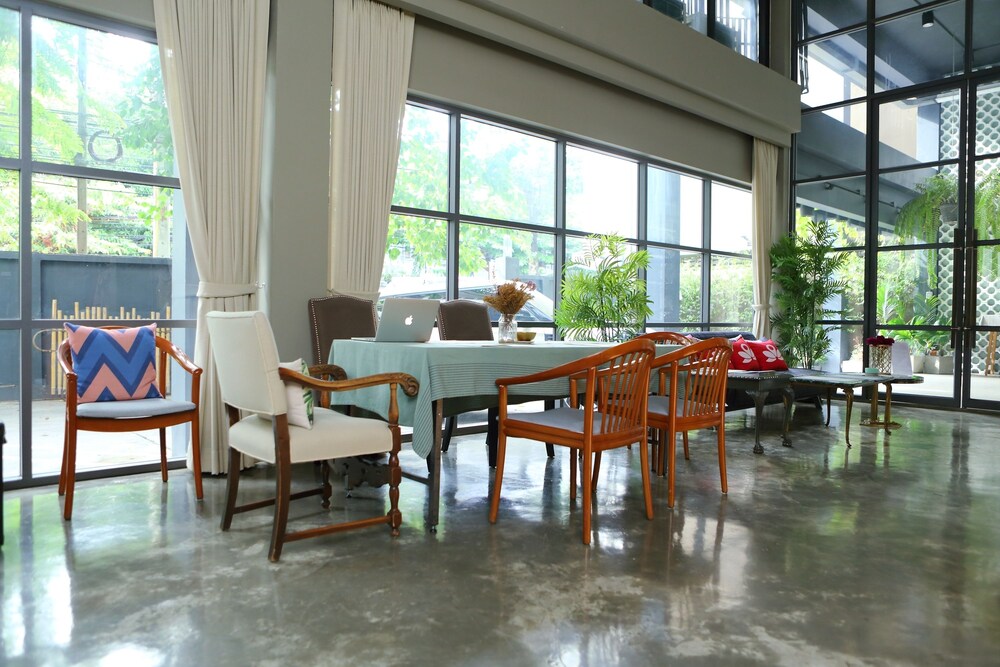 ZEN Hostel Ratchatewi