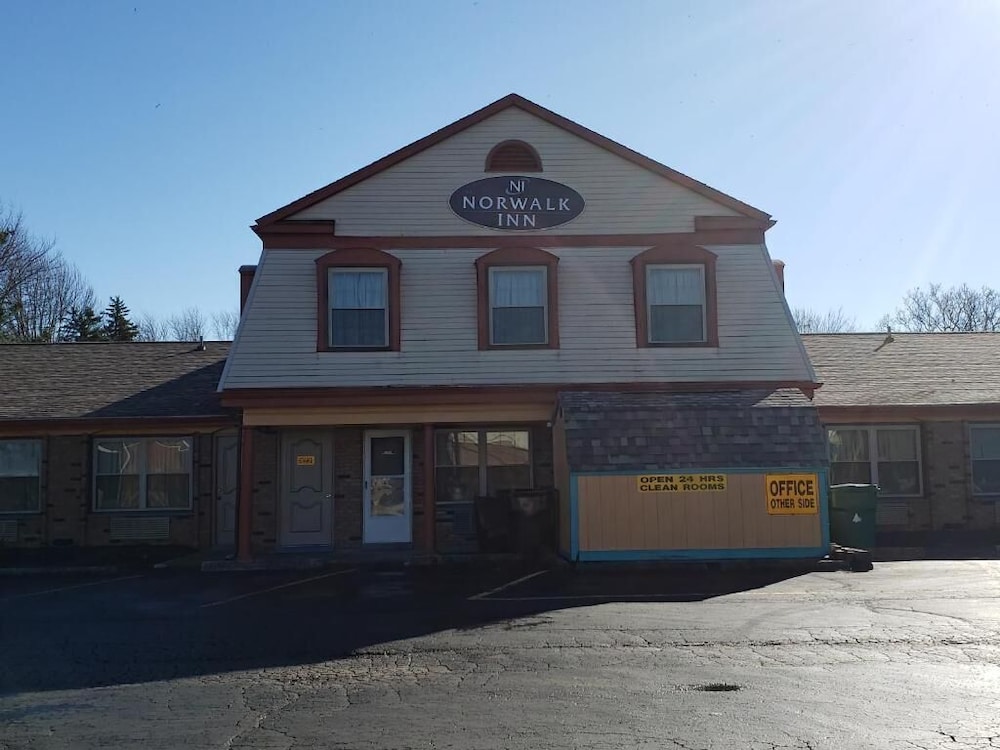 Norwalk Inn - photo 17
