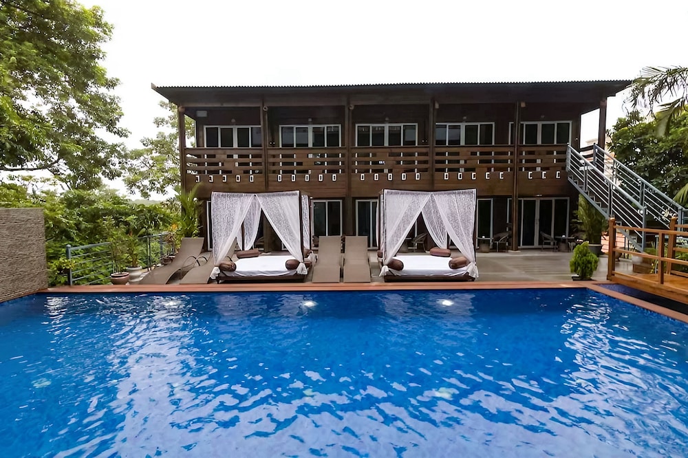 Fabhotel Prime Alekhya Suites in Panaji, India