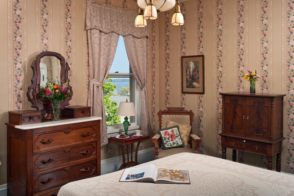 Old Rittenhouse Inn - photo 23