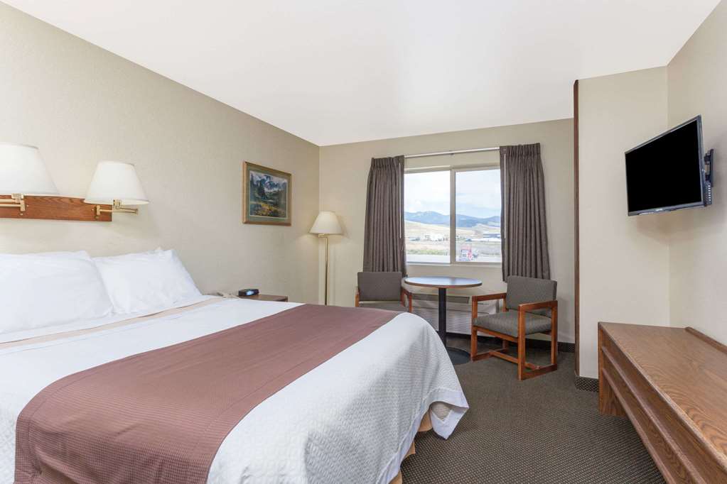 Days Inn by Wyndham Missoula Airport - photo 11