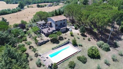 Casale dei Puppi una bellissima casa rustica — 4-Star Luxury Hotel in San Venanzo, Italy