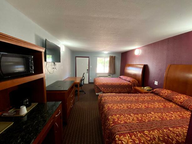 Embers Inn - photo 14