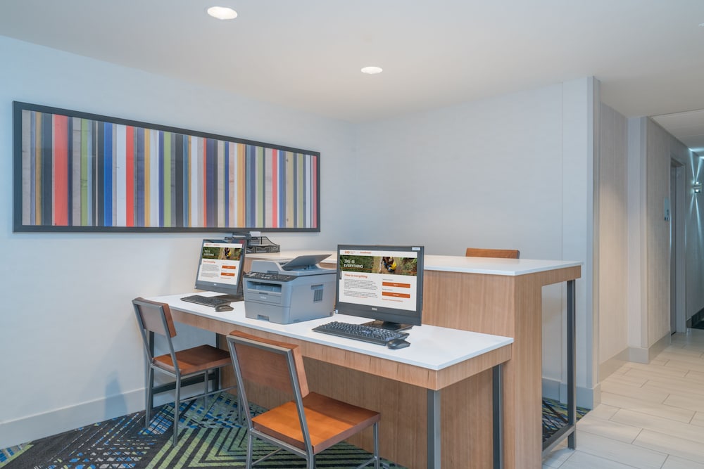 Holiday Inn Express Radcliff Fort Knox by IHG - photo 30