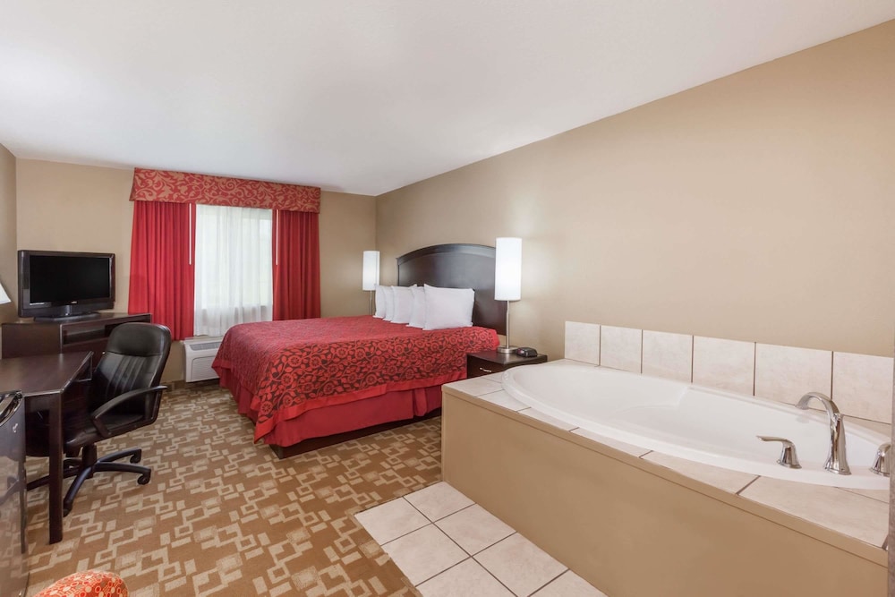 Days Inn by Wyndham Central City - photo 8