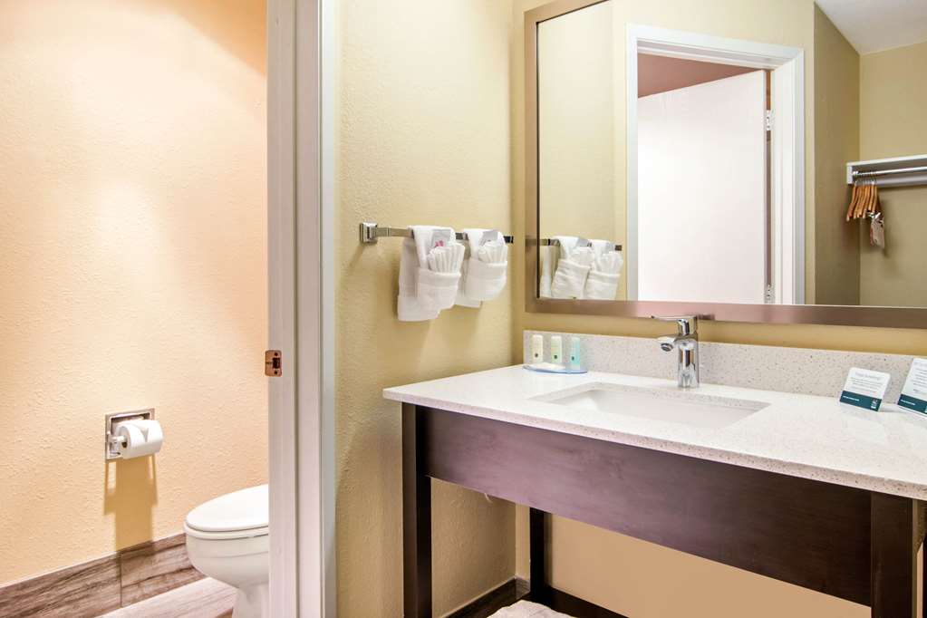 Quality Inn & Suites Albany Corvallis - photo 9