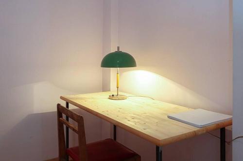 Vintage 2BR Apartment Managed By Wehost