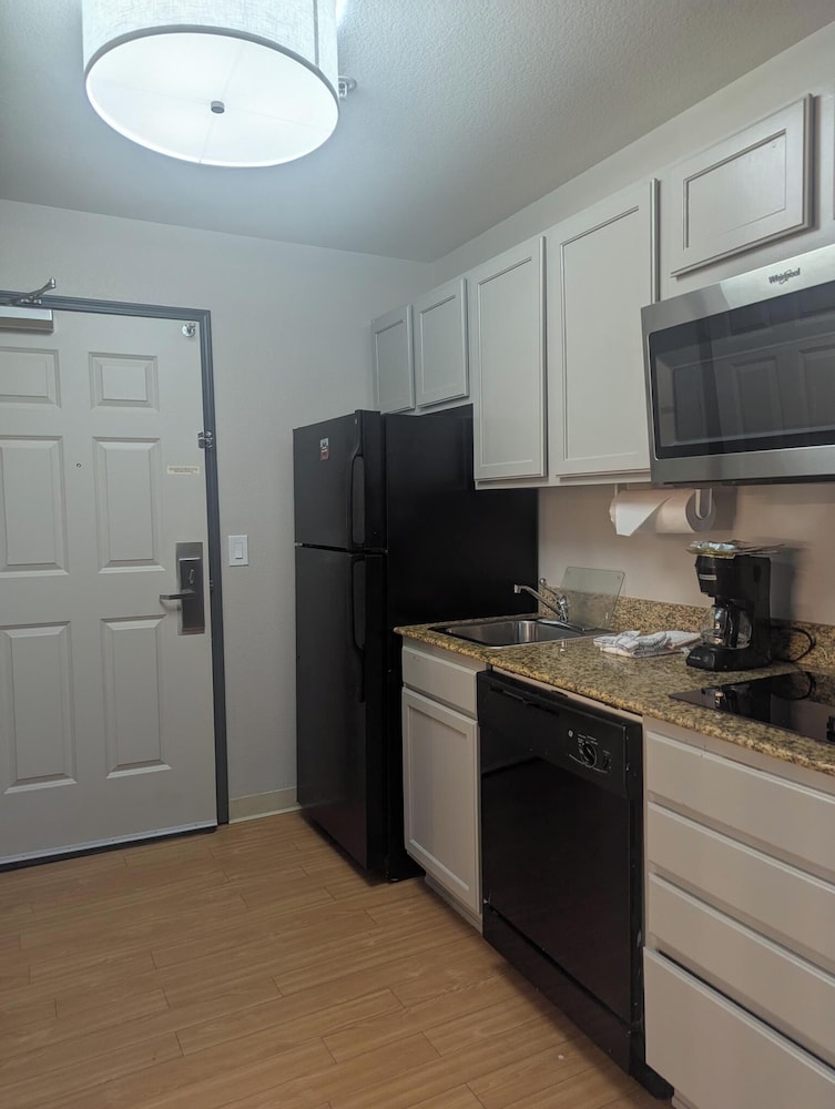 Candlewood Suites Loveland by IHG - photo 33