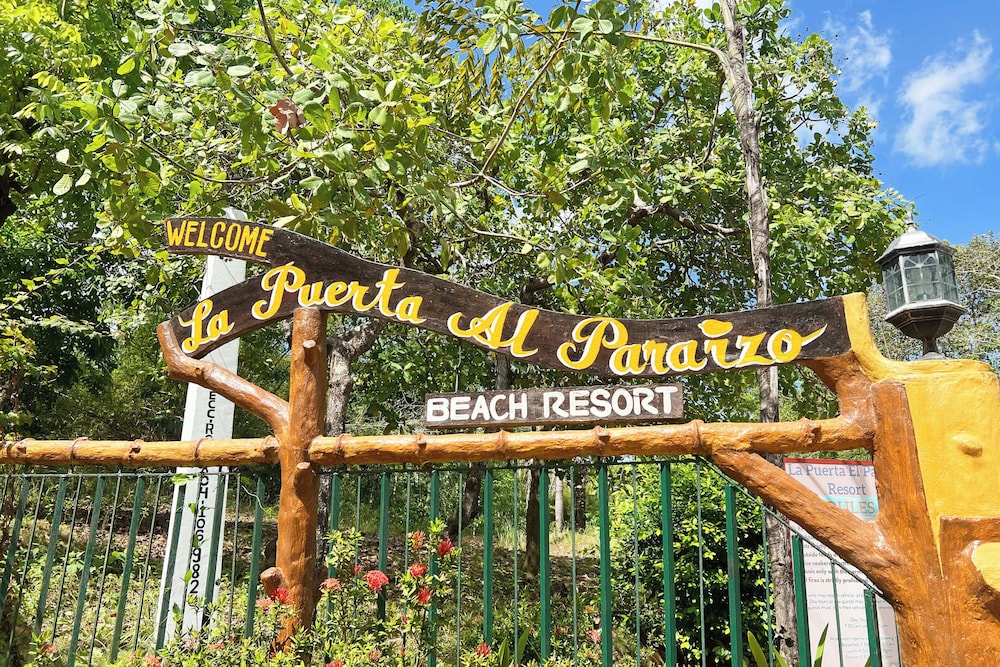 La Puerta Al Paraizo Guimaras in Nueva Valencia, Philippines