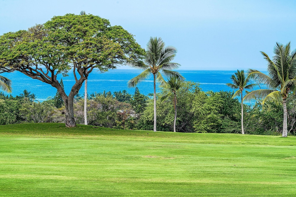 Country Club Villas#115 — 4-Star Luxury Hotel in Kailua-Kona, United States