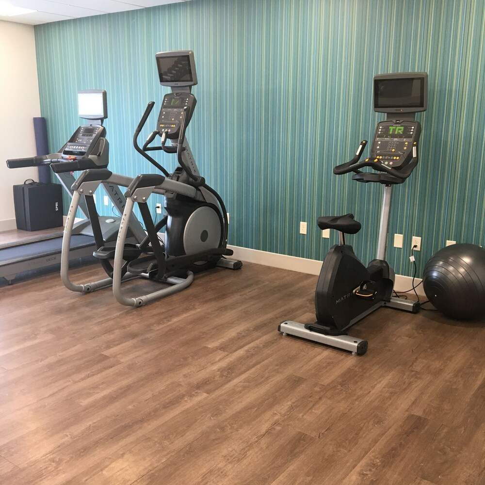 Holiday Inn Express and Suites Nebraska City by IHG - photo 7