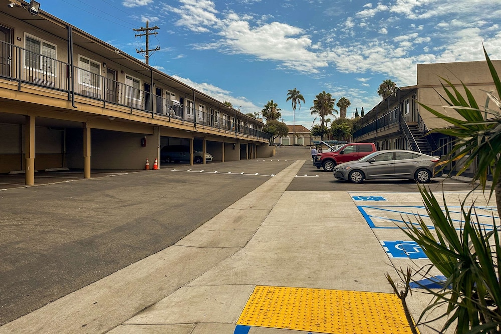 Rodeway Inn National City San Diego South - photo 33