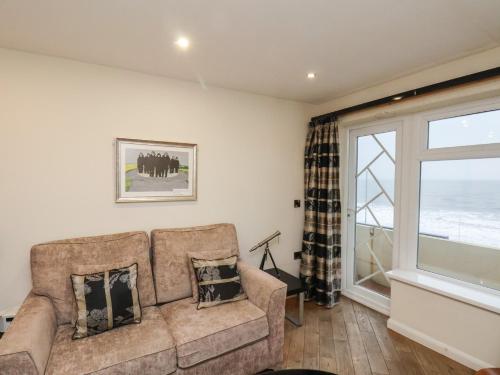 Lookout Post — 4-Star Luxury Hotel in Bridlington, United Kingdom
