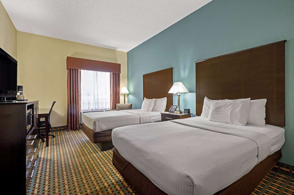 La Quinta Inn by Wyndham Columbia SE Fort Jackson - photo 15