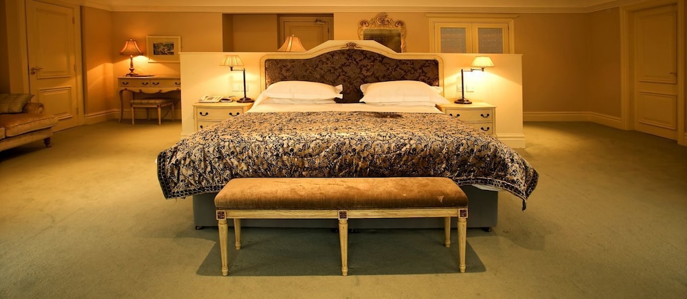 Step House Hotel