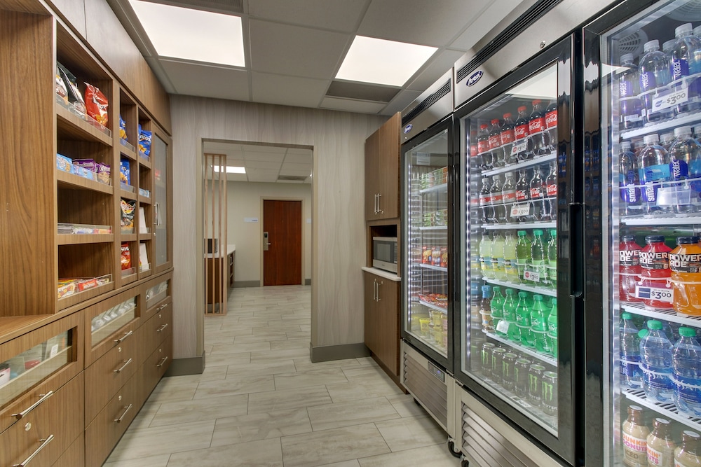 Holiday Inn Express & Suites Atlanta N Perimeter Mall Area by IHG - photo 20