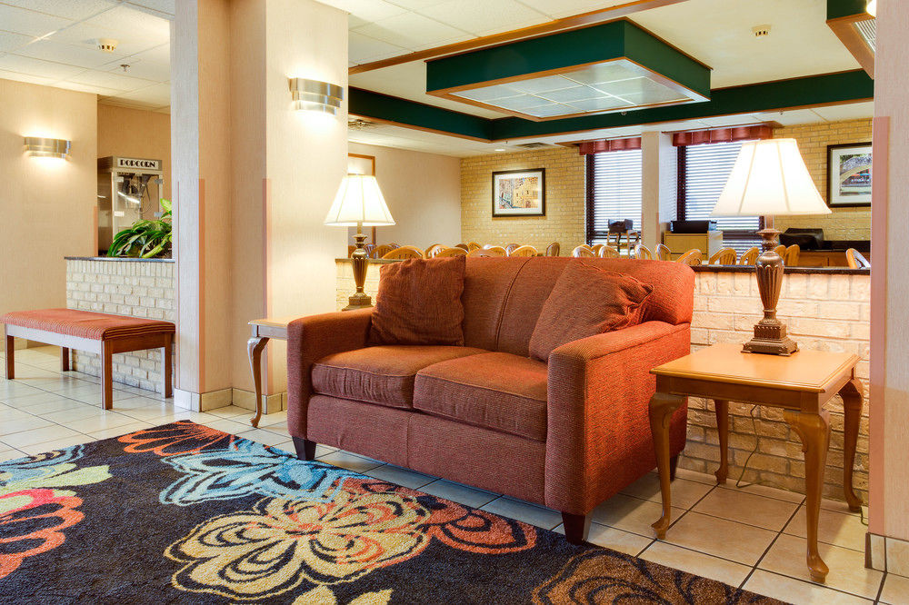 Pear Tree Inn San Antonio Northwest Medical Center - photo 20