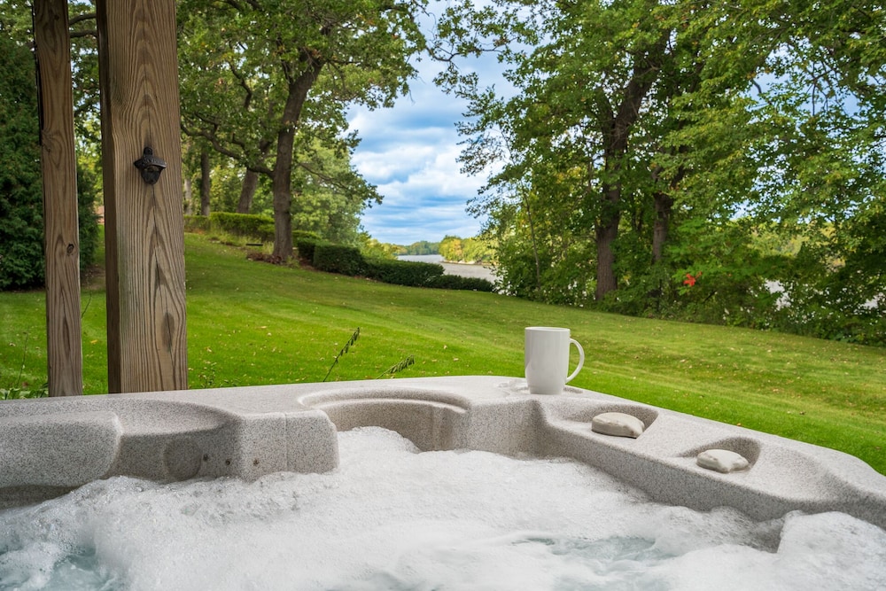 Manor on the River Whole House - featured photo