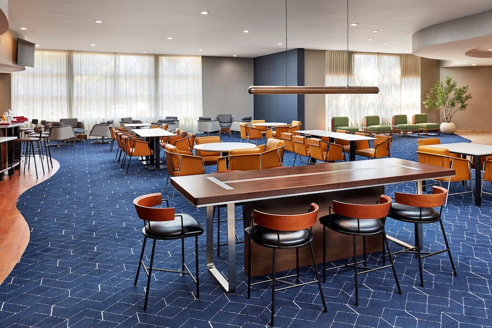 Courtyard by Marriott Vallejo Napa Valley - photo 36