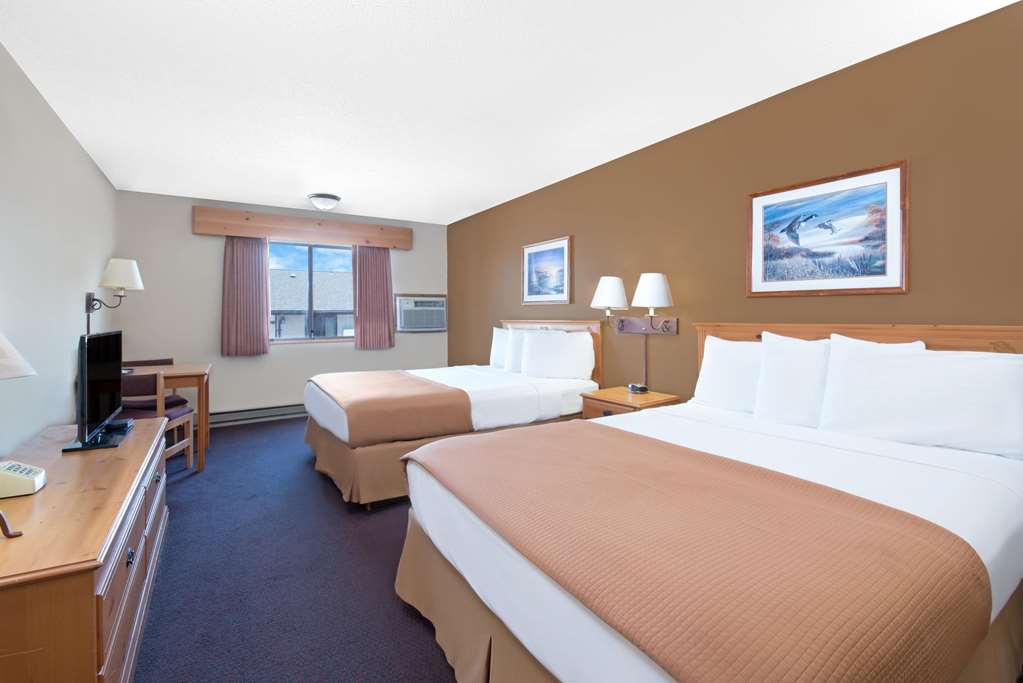 Super 8 by Wyndham Chamberlain SD - photo 9