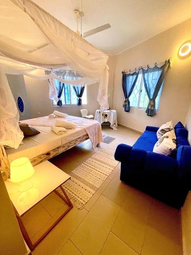 Dada Beachfront 3 Suites De Luxe Ocean View — 4-Star Luxury Hotel in Malindi, Kenya