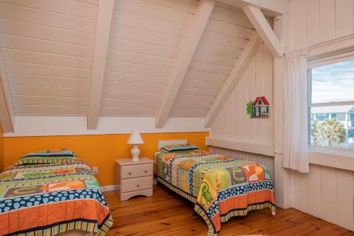 Cuddlefish by Oak Island Accommodations - photo 10
