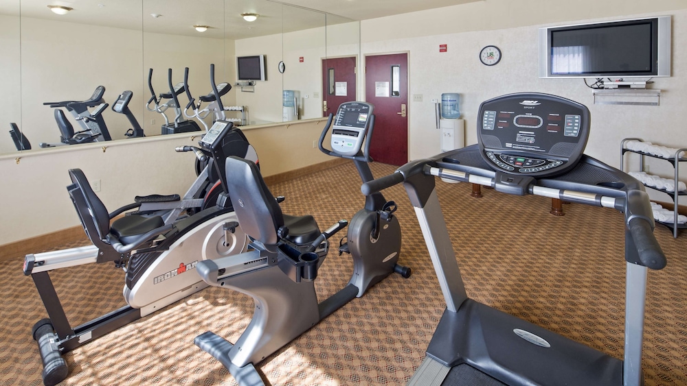SureStay Plus Hotel by Best Western Quanah - photo 11