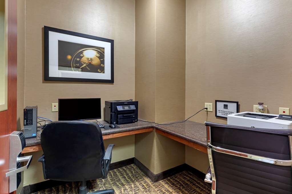 Comfort Suites Gainesville - photo 28