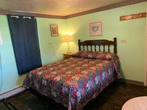 Tour Inn Motel - photo 17
