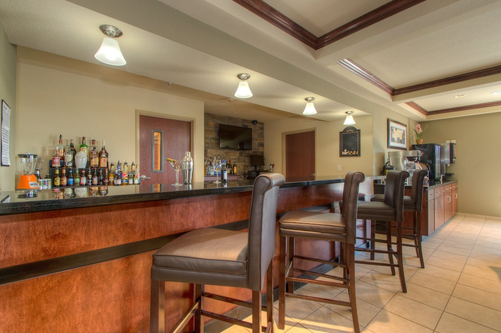 Cobblestone Inn and Suites Holyoke - photo 37