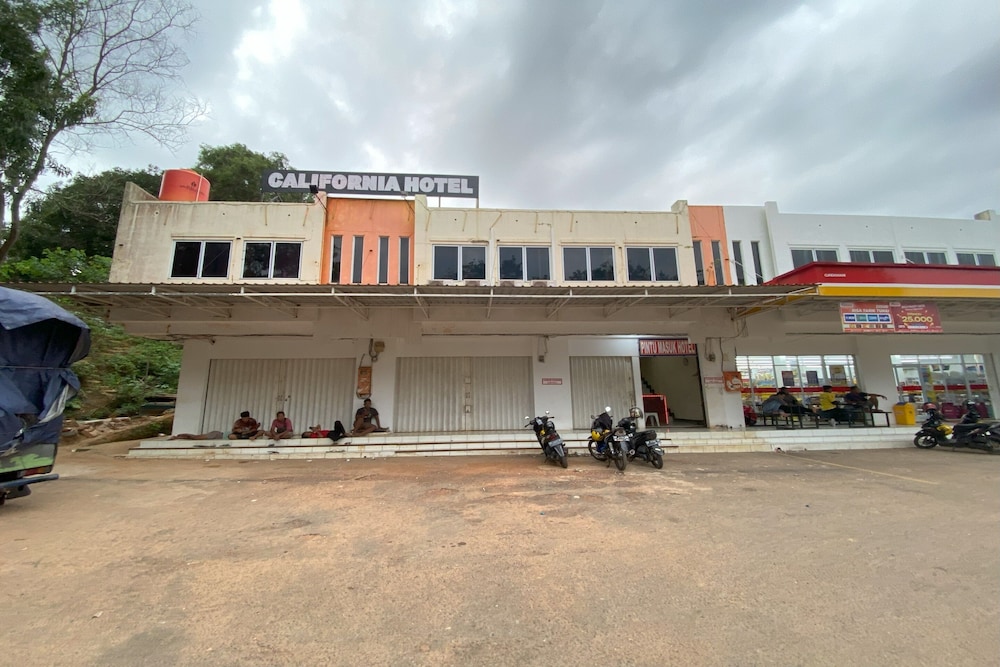 Hotel O California 2nearnagoya Hill Shopping Mall — Batam