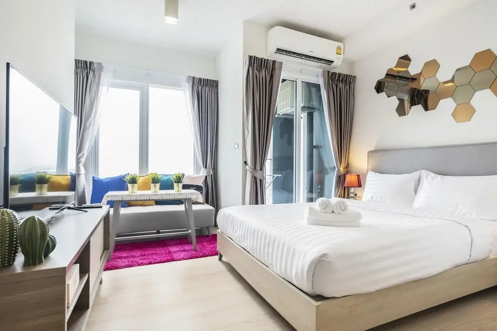 Chapter One ECO Ratchada Huaikwang by Favstay