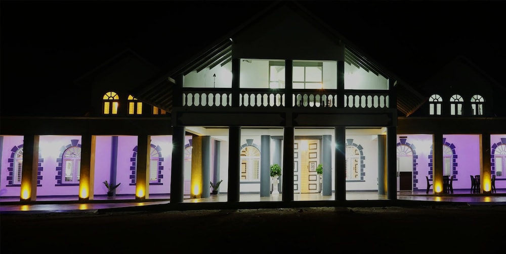 Hotel Aurelia Negombo in Minuwangoda, Sri Lanka